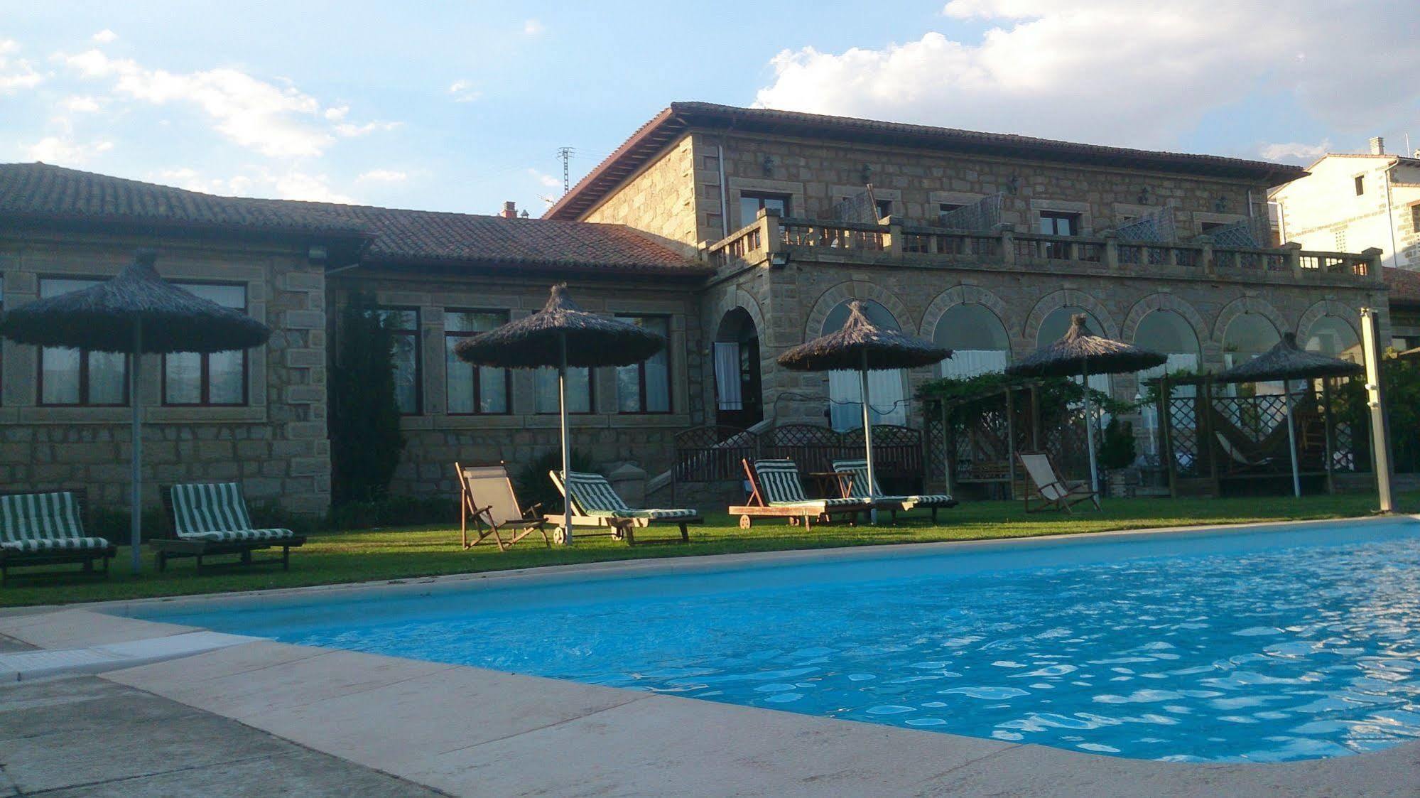 Posada Real Restaurante El Linar Del Zaire ブルゴオンド エクステリア 写真